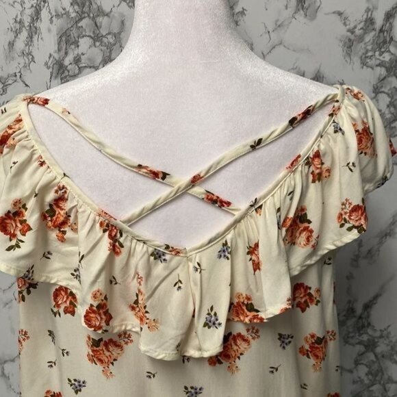 No Boundaries Women’s Flower Print Blouse Size XXL - Picture 9 of 11